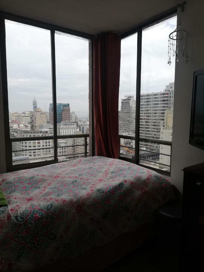Una Habitacion Privada Con Bano Privado En Centro Historico Santiago de Chile Eksteriør billede